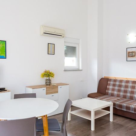 Loren - Mali - Second Floor Medulin Luaran gambar